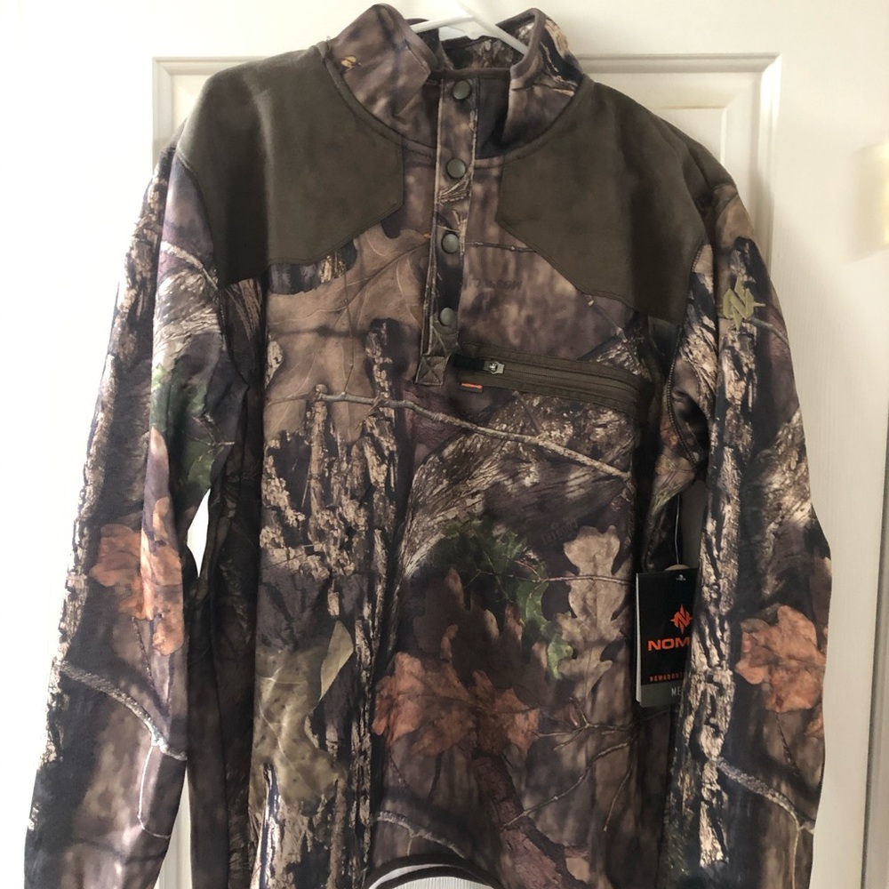 Nomad 1/4 Button Pullover